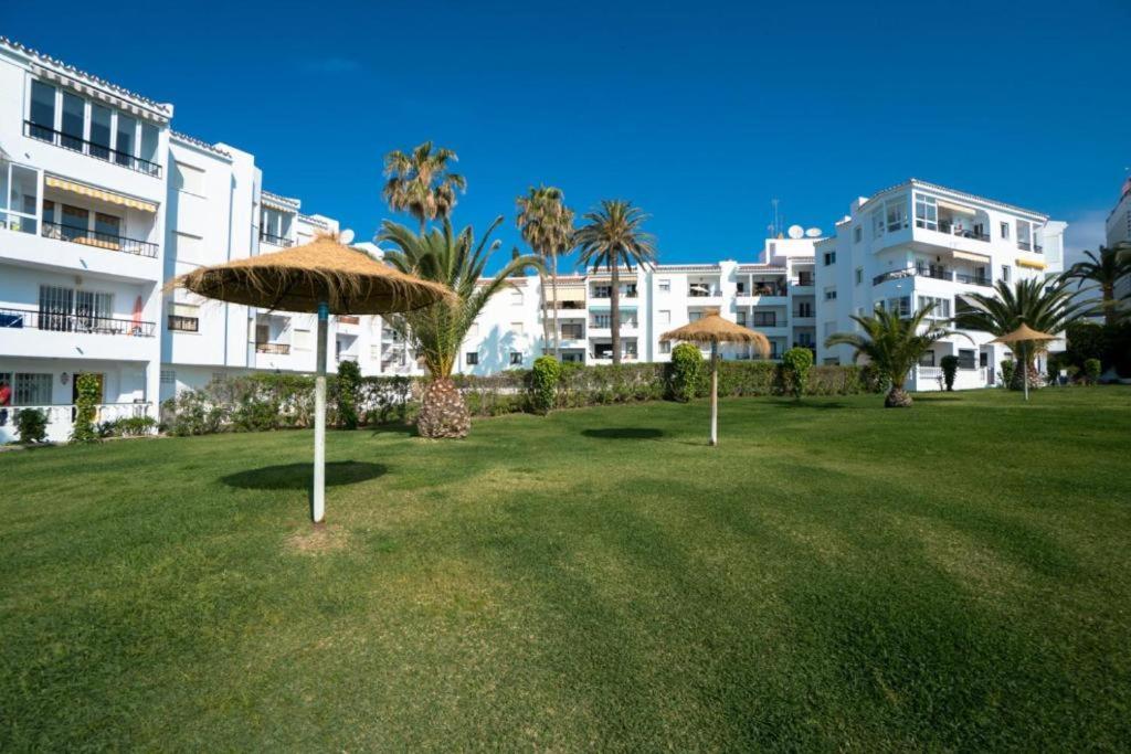 Palmeras 9 Menyber Nerja Exteriör bild