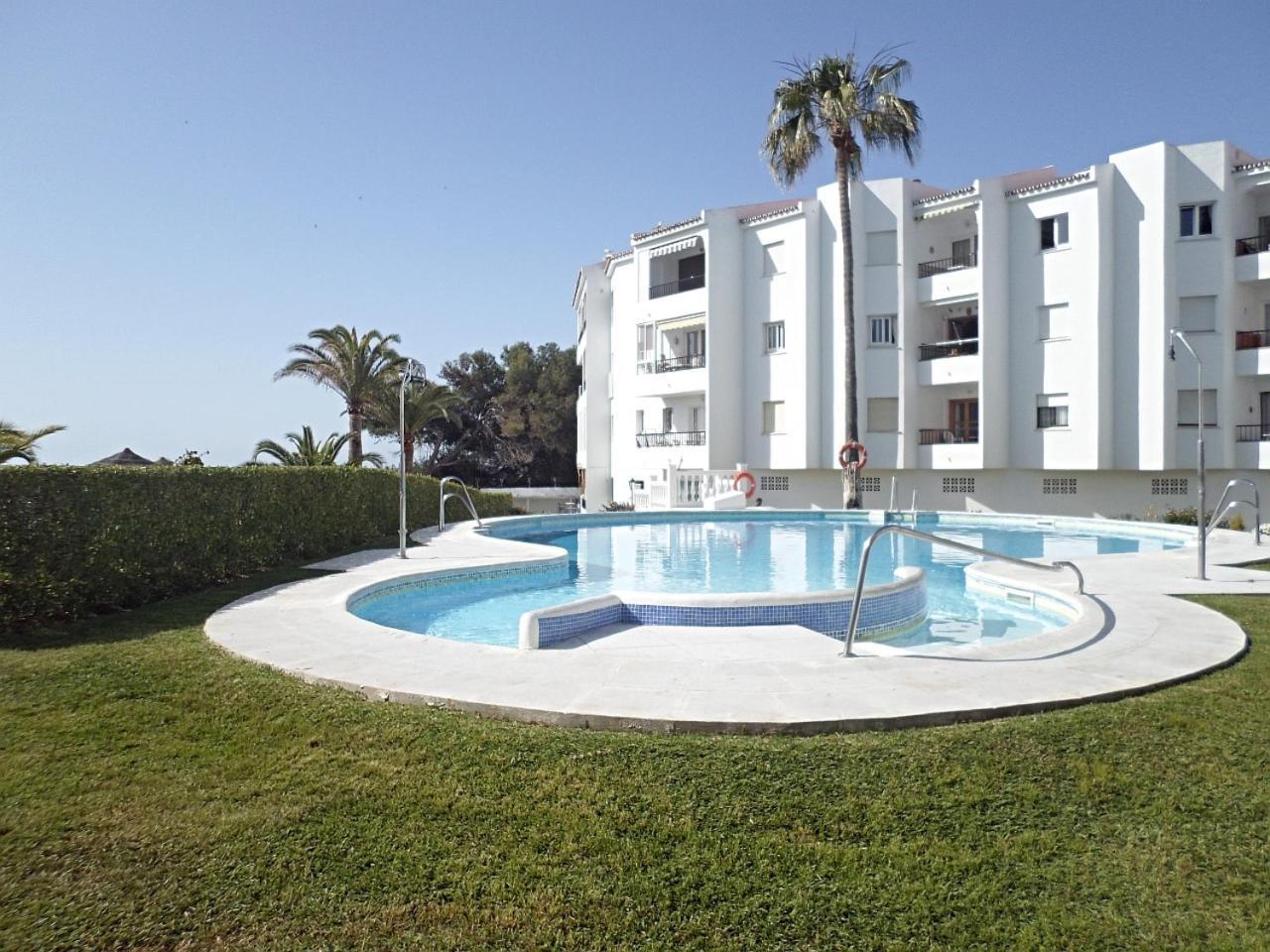 Palmeras 9 Menyber Nerja Exteriör bild